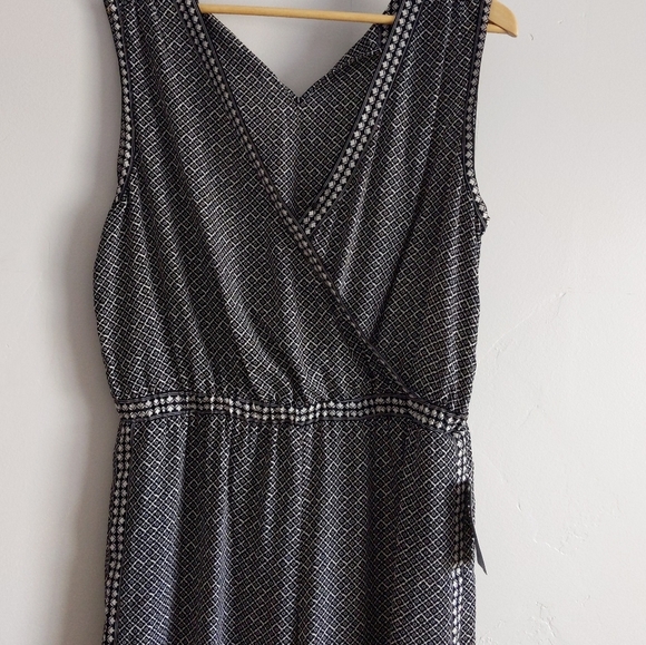 FINAL SALE 🆕🌿MAX STUDIO JUMPSUIT🌿 - Picture 5 of 8